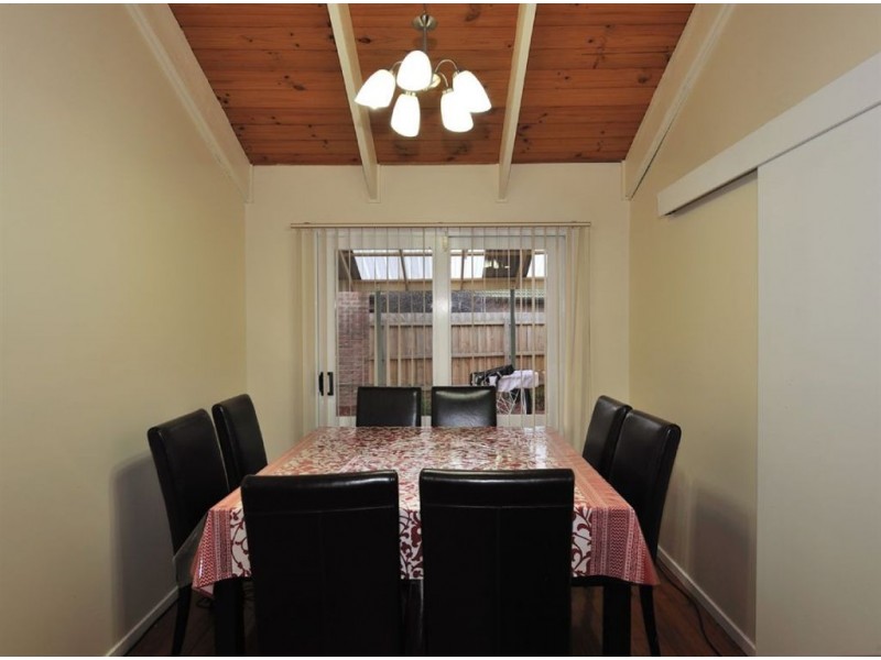 1 Redcraze Rise, Mill Park VIC 3082