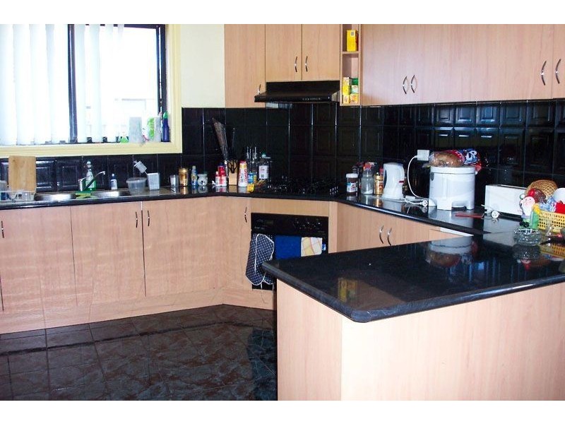 1/16 Main Street, Thomastown VIC 3074