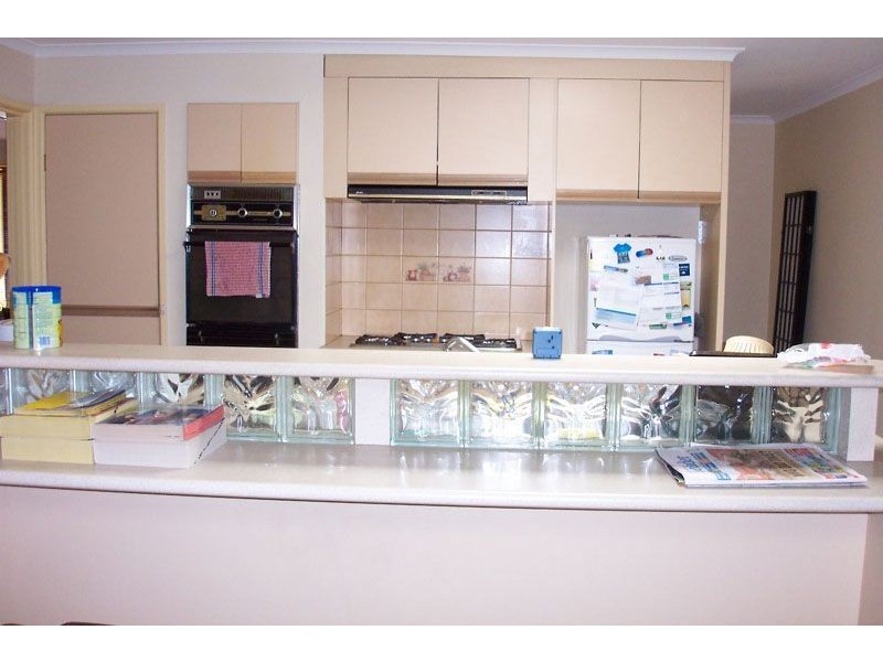 2 Ellerslie Court, Mill Park VIC 3082