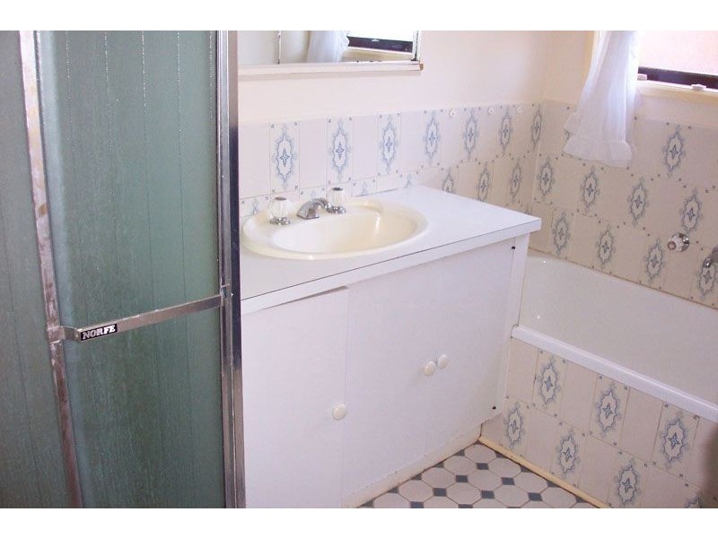 2 Ellerslie Court, Mill Park VIC 3082