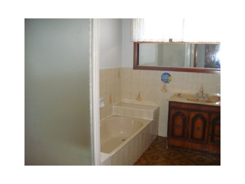 9 Judith Court, Lalor VIC 3075