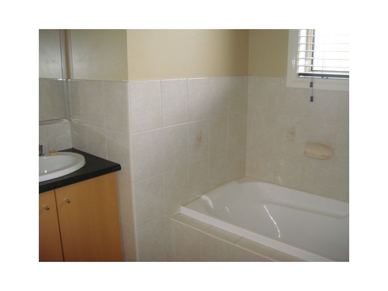 9 Lazar Grove, South Morang VIC 3752