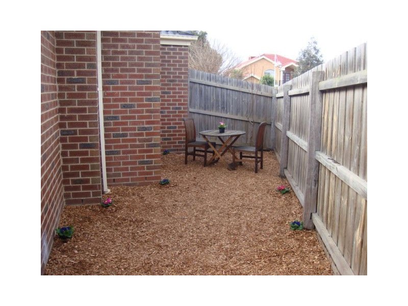 9 Lazar Grove, South Morang VIC 3752