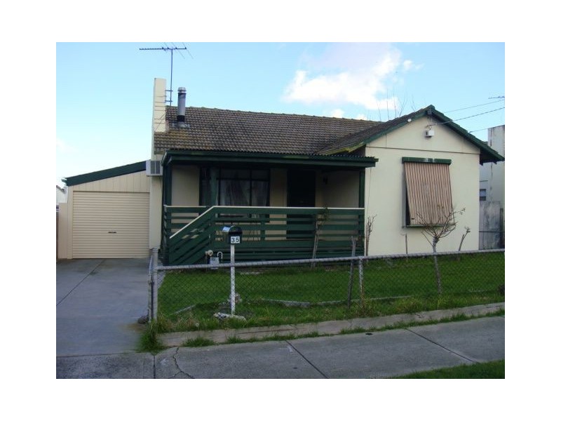 35 Clingin Street, Reservoir VIC 3073