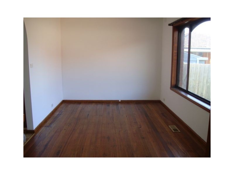 9 Judith Court, Lalor VIC 3075