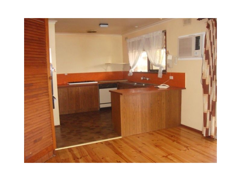 35 Madigan Crescent, Mill Park VIC 3082