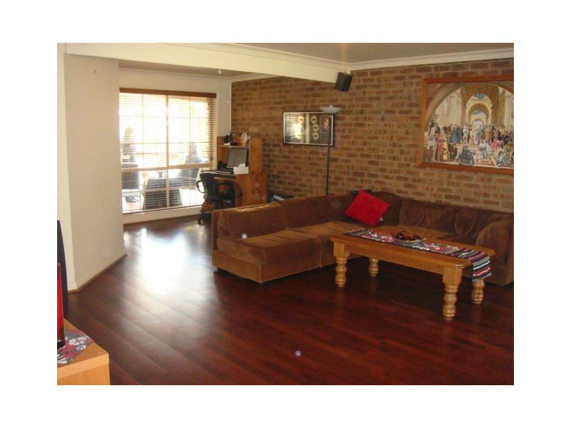 80 Pindari Avenue, Mill Park VIC 3082