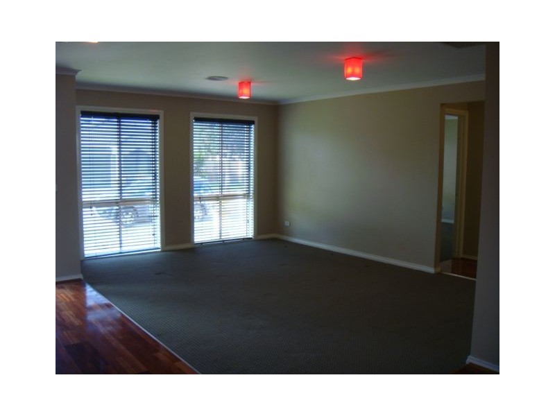 9 Lazar Grove, South Morang VIC 3752