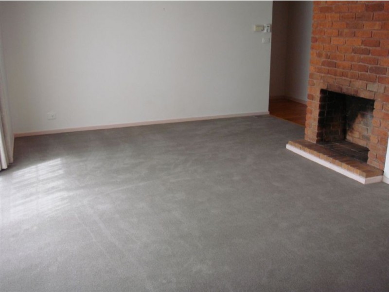 2 Albyn Court, Mill Park VIC 3082