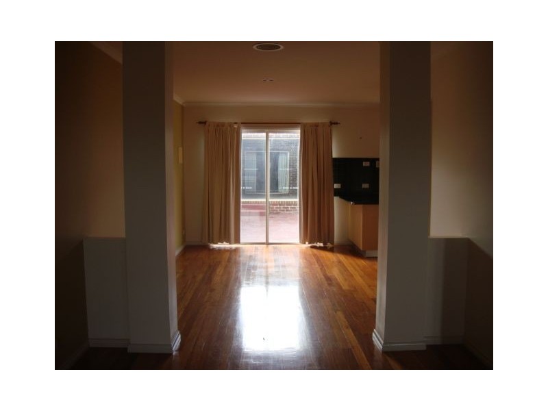4/31 Loxton Terrace, Epping VIC 3076