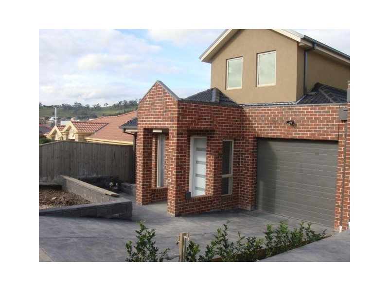 2 Melissa Court, South Morang VIC 3752