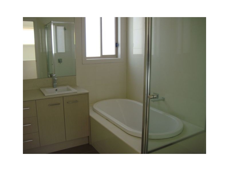 2 Melissa Court, South Morang VIC 3752