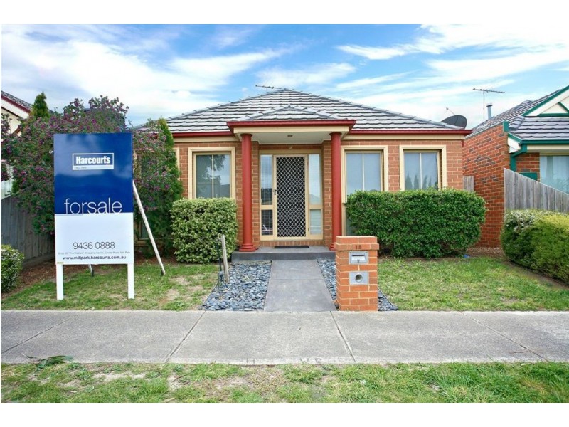 18 Nouvelle Grove, South Morang VIC 3752