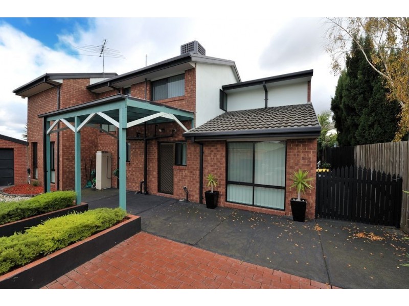 4 Mew Court, Mill Park VIC 3082