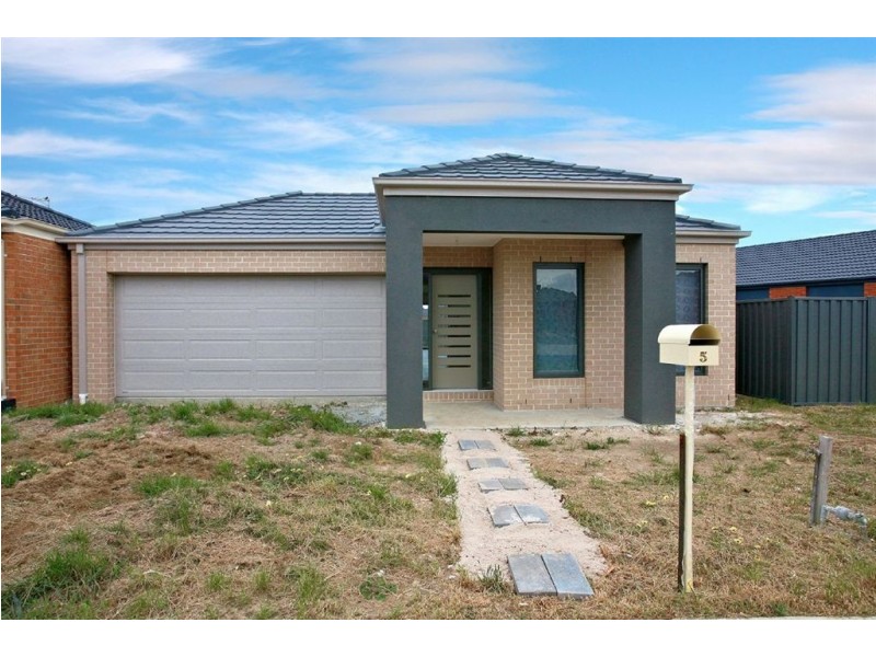 5 Pluto Grove, Mernda VIC 3754