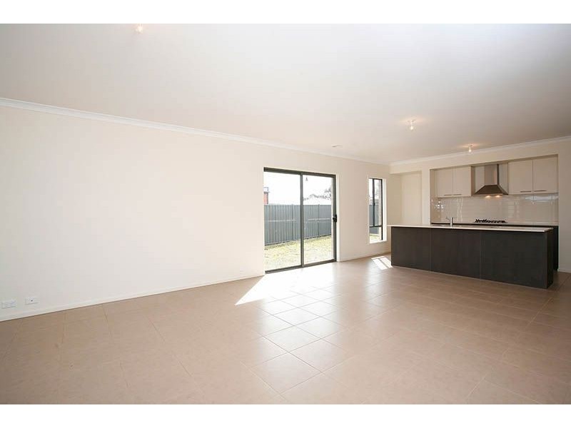 5 Pluto Grove, Mernda VIC 3754