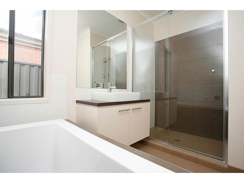 5 Pluto Grove, Mernda VIC 3754