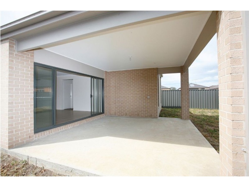 5 Pluto Grove, Mernda VIC 3754