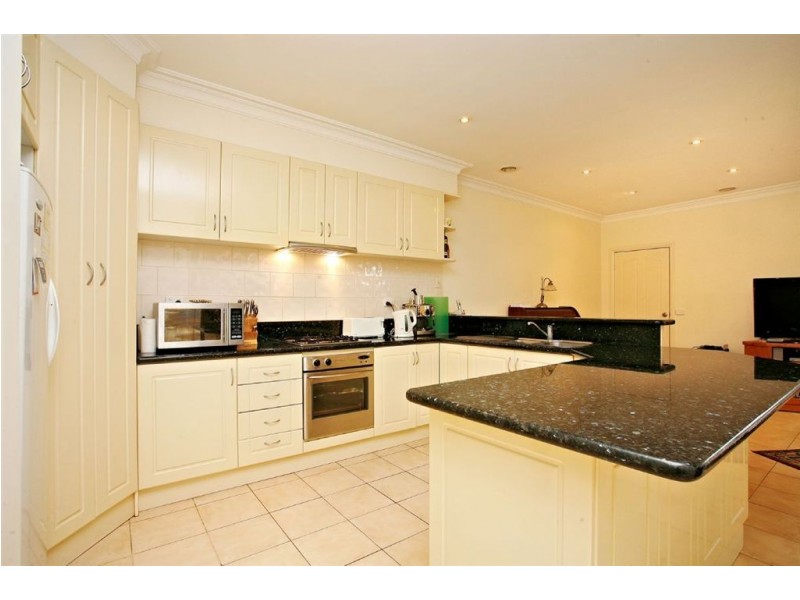 7 Trinity Way, South Morang VIC 3752