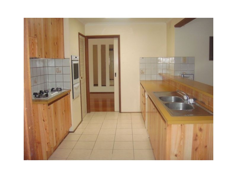 19 Kilborn Court, Mill Park VIC 3082