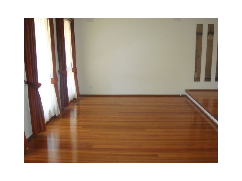 19 Kilborn Court, Mill Park VIC 3082