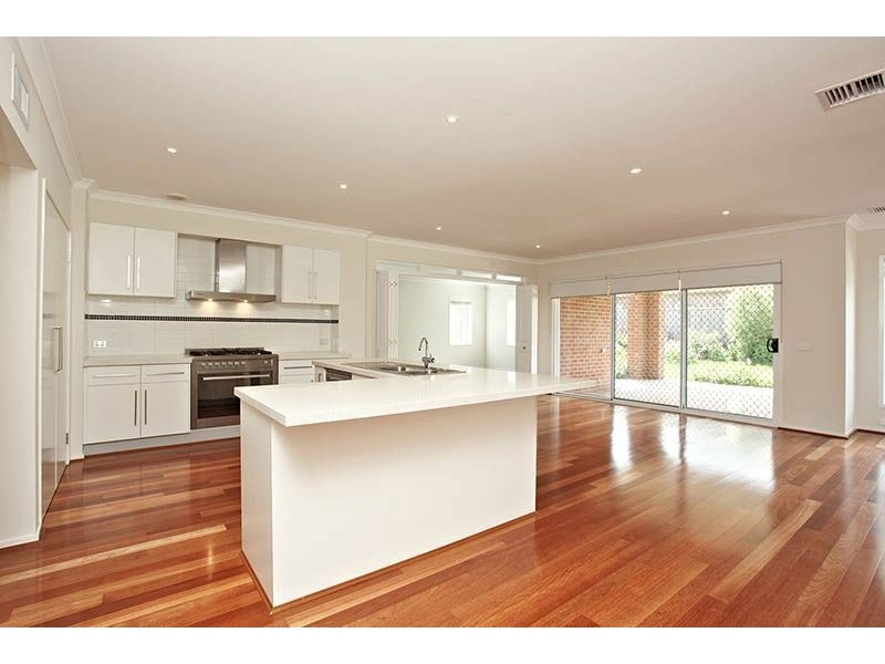 36 Serle Street, Doreen VIC 3754