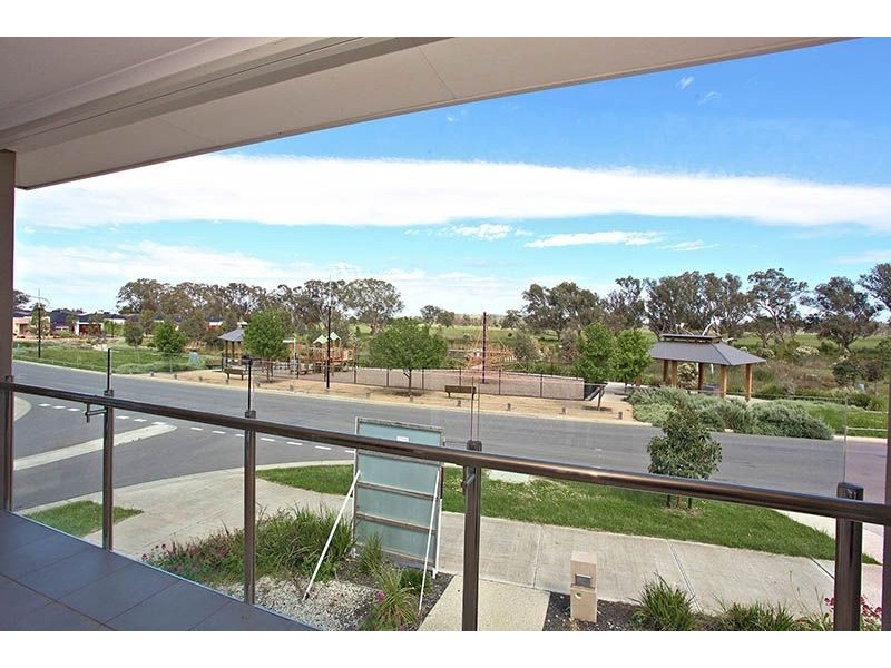 36 Serle Street, Doreen VIC 3754