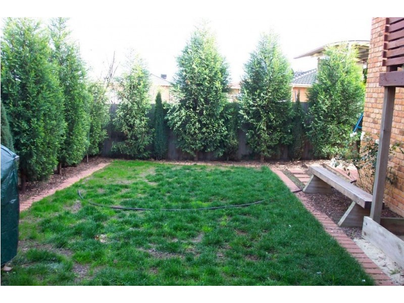 2/64 Longwood Drive, Epping VIC 3076