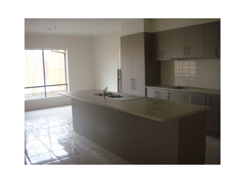 9 Prilep Heights, Lalor VIC 3075