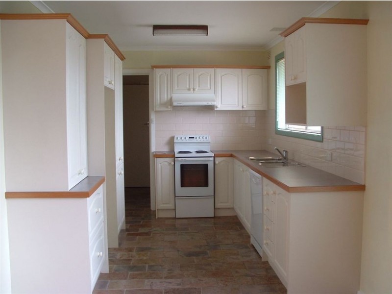 19 Memorial Avenue, Epping VIC 3076