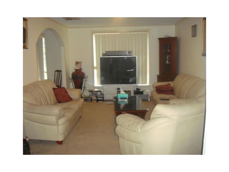 74 Moorhead Drive, Mill Park VIC 3082