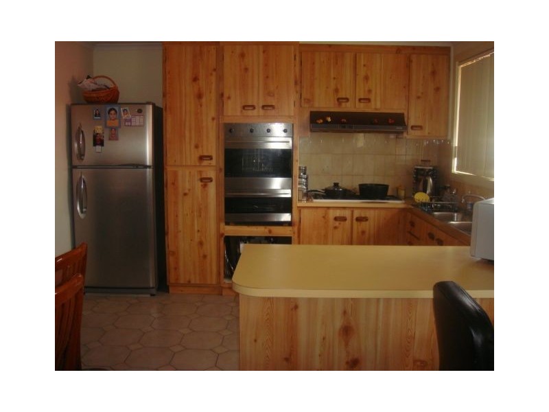 74 Moorhead Drive, Mill Park VIC 3082