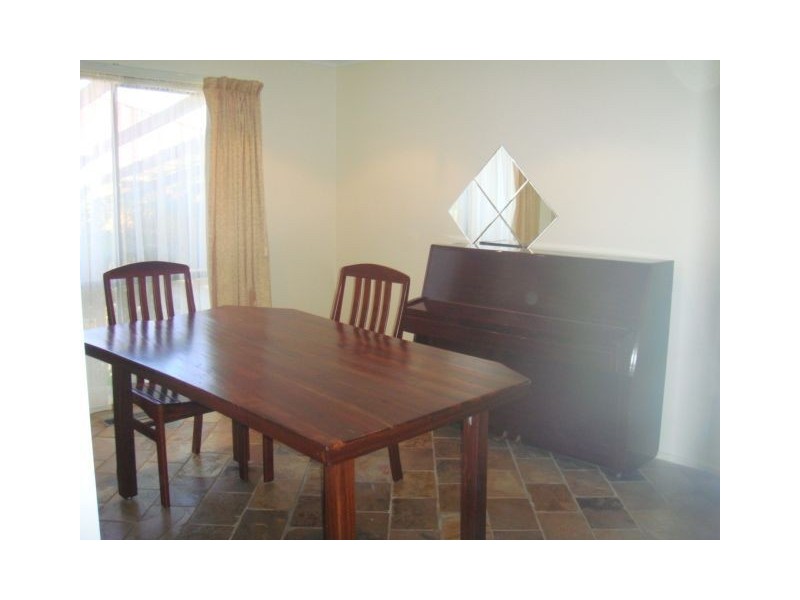 44 Thompson Circuit, Mill Park VIC 3082