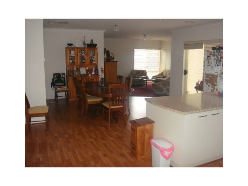 6 Kalimna Way, Truganina VIC 3029