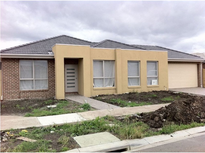 18 Ovens Circuit, Whittlesea VIC 3757