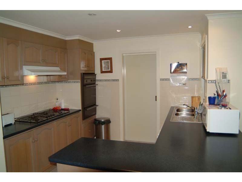 36 Arthur Phillip Way, Mill Park VIC 3082