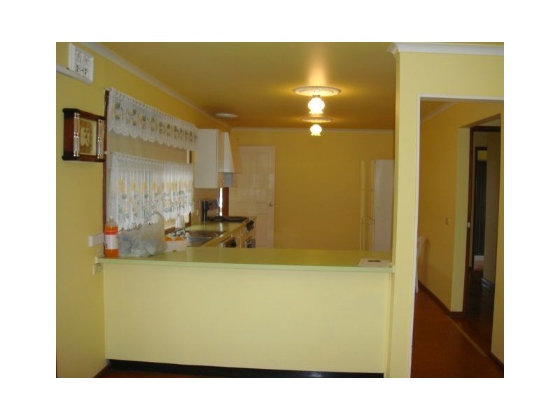 80 Buckmaster Drive, Mill Park VIC 3082