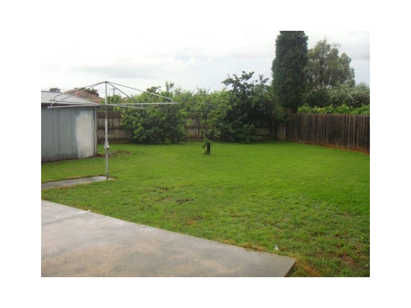 6 Uren Court, Thomastown VIC 3074