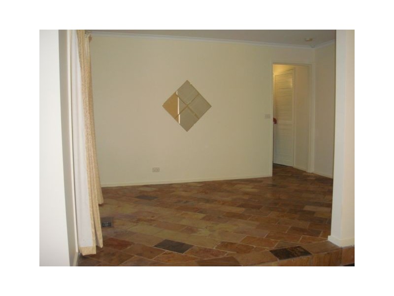 44 Thompson Circuit, Mill Park VIC 3082