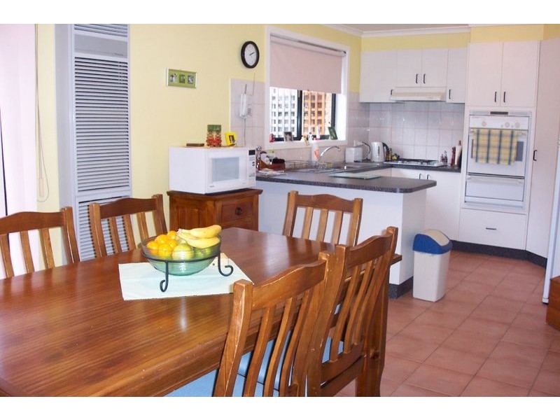 1/28 Hawkes Drive, Mill Park VIC 3082