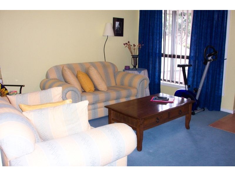 1/28 Hawkes Drive, Mill Park VIC 3082