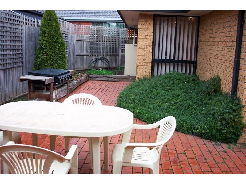 1/28 Hawkes Drive, Mill Park VIC 3082