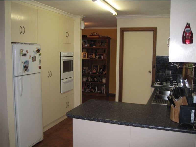 23 lyndon road, Paralowie SA 5108