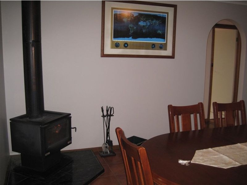 23 lyndon road, Paralowie SA 5108