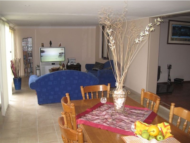23 lyndon road, Paralowie SA 5108