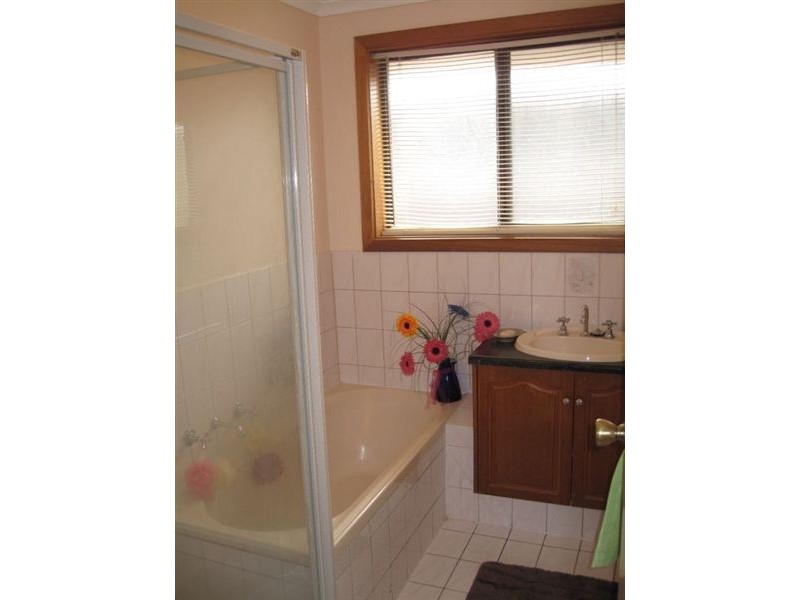 23 lyndon road, Paralowie SA 5108