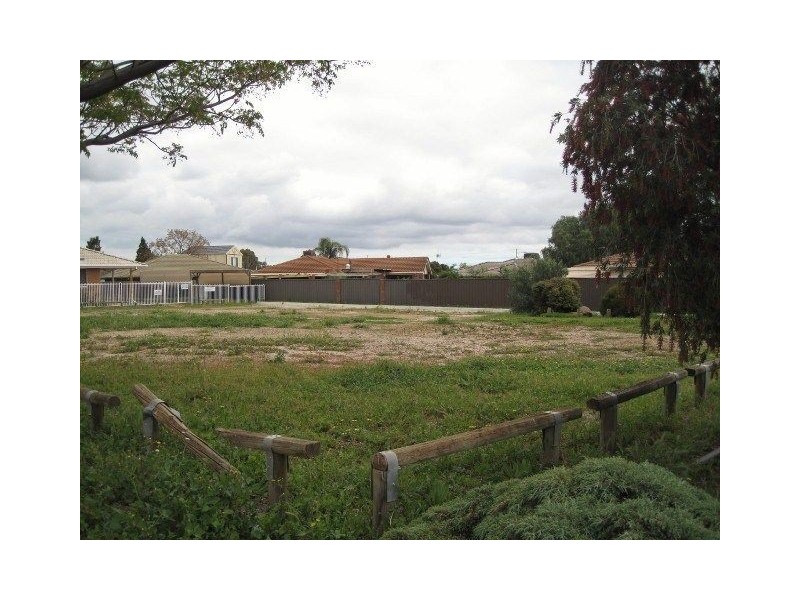 4 pineridge dv, Blakeview SA 5114