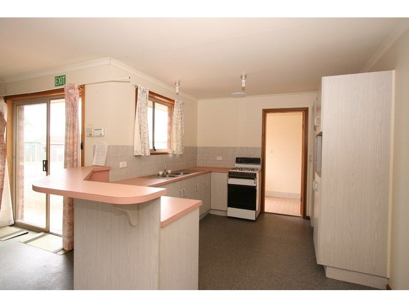 10 Pineridge dv, Blakeview SA 5114