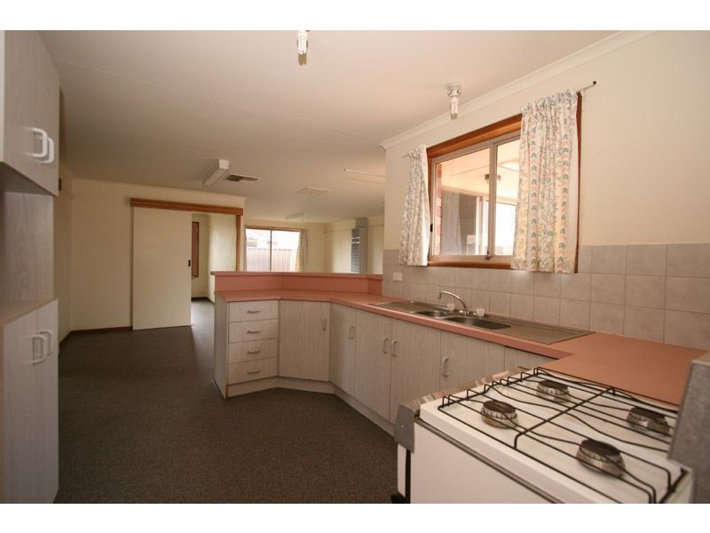 10 Pineridge dv, Blakeview SA 5114