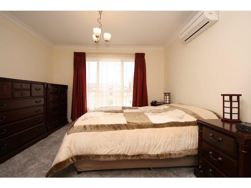 8 Greenlea Court, Munno Para West SA 5115